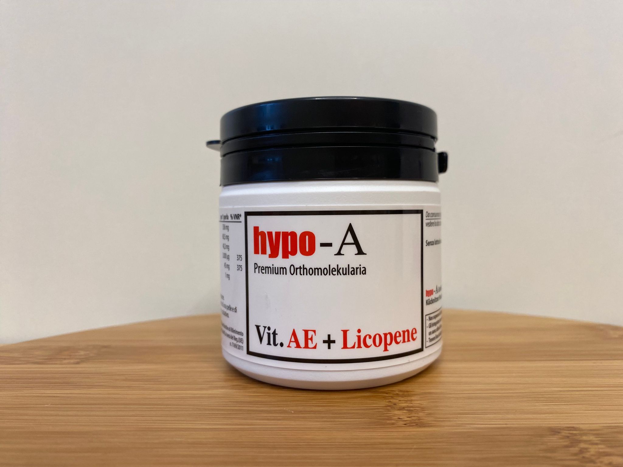Hypo A: Vit. AE + Licopene