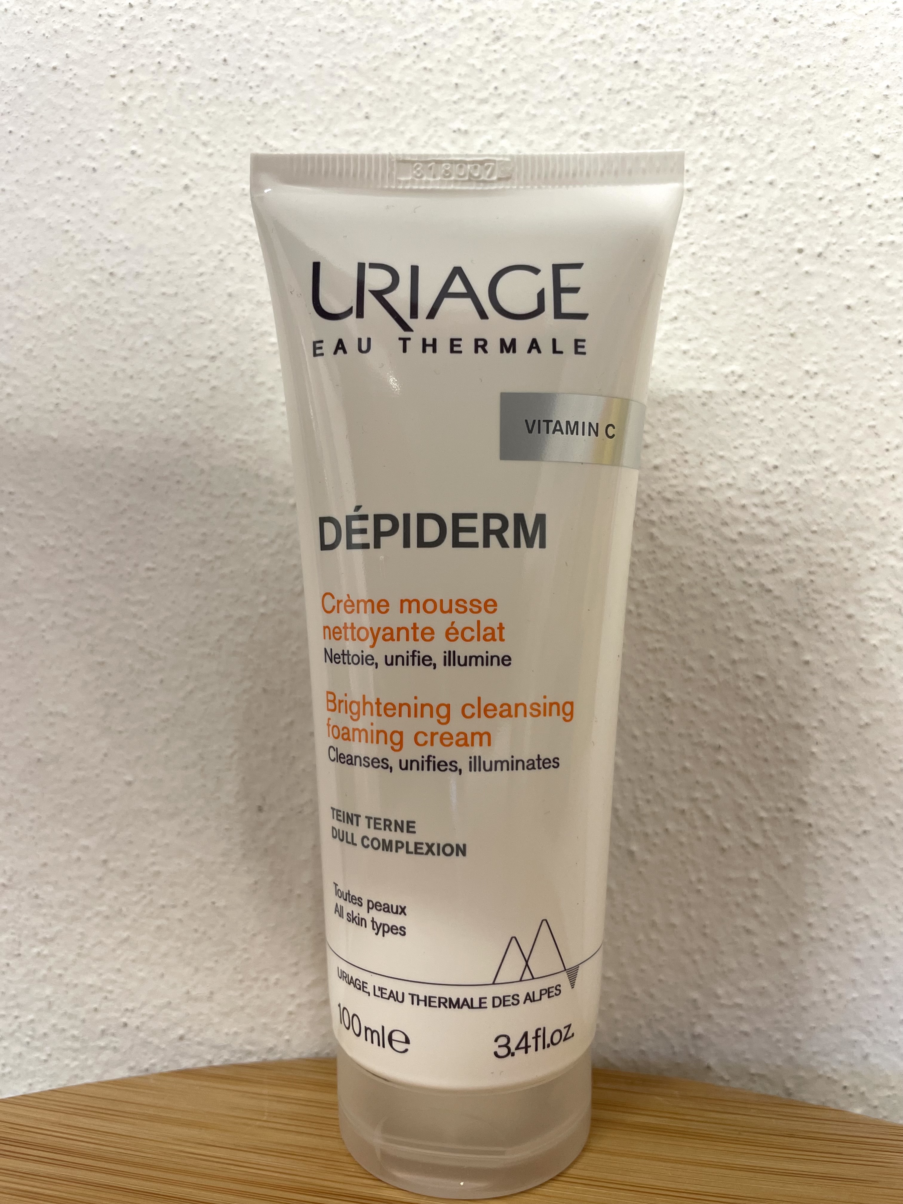 Uriage: Depiderm Brightening cleansing foaming cream