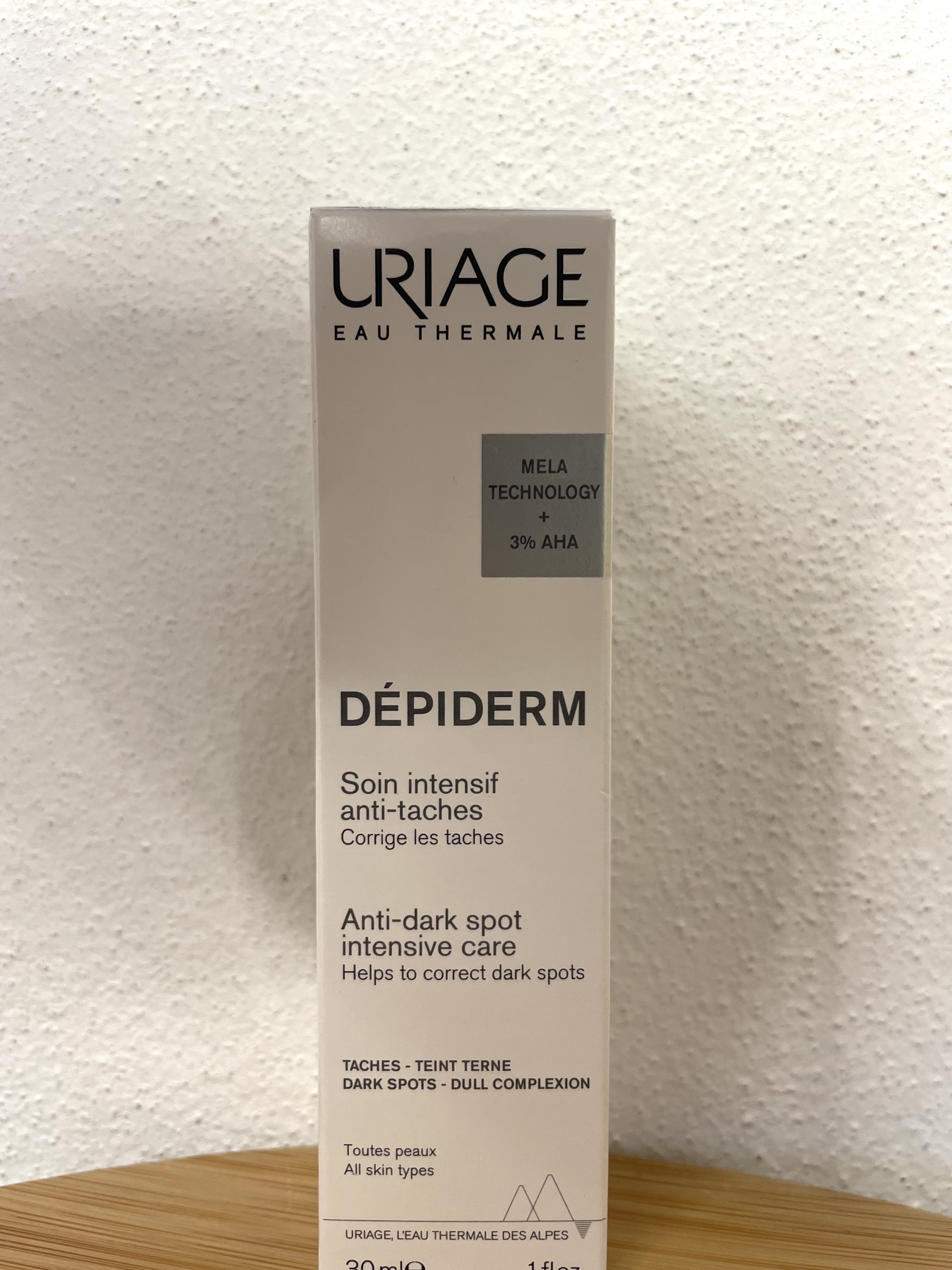 Uriage: Depiderm Anti-dark spot intensive care